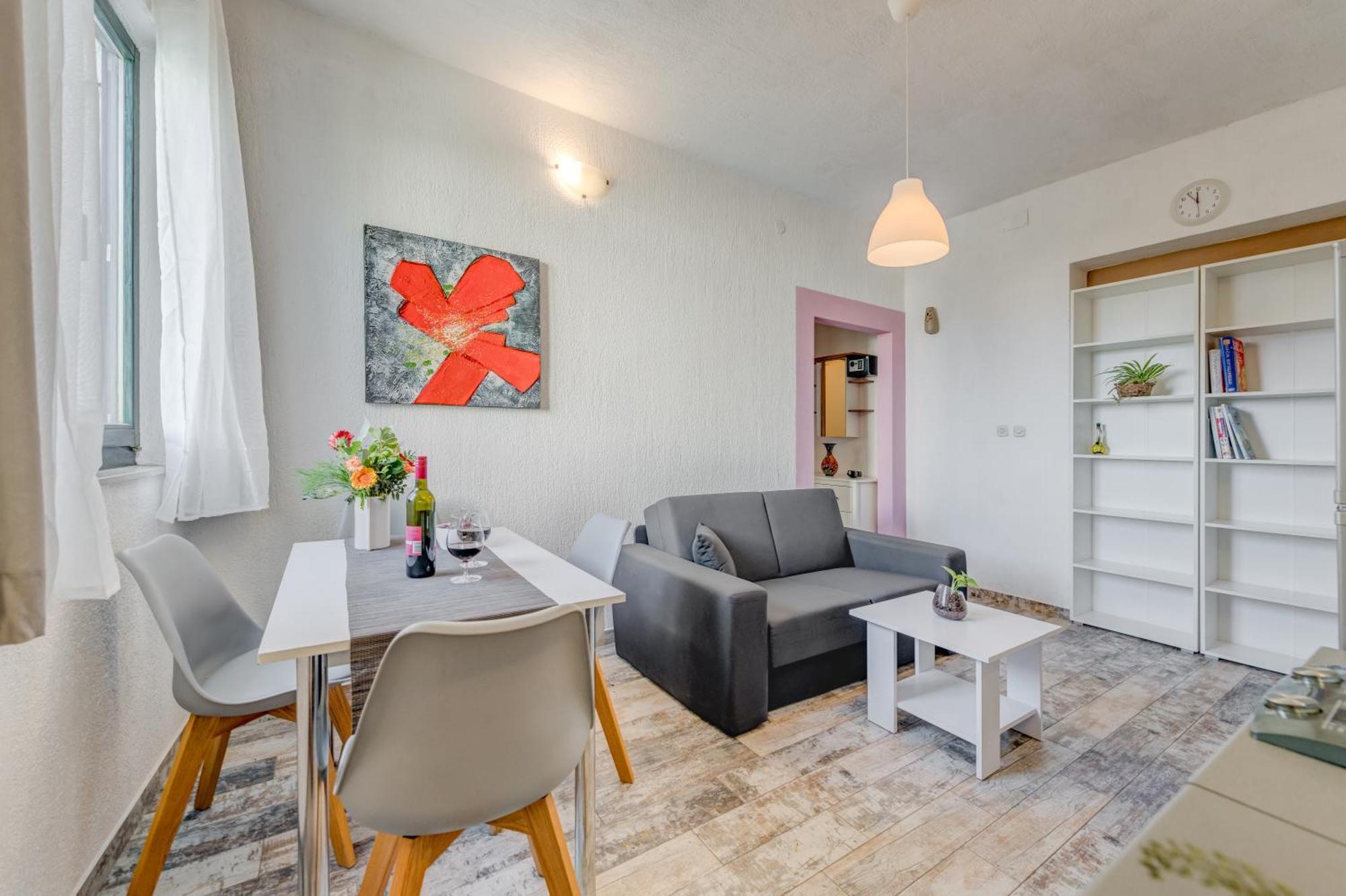 Appartement Deepwater House à Slatine Extérieur photo