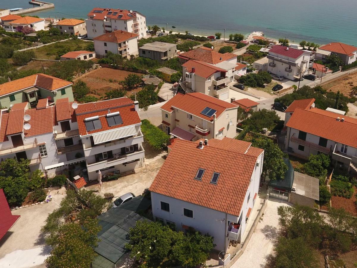 Appartement Deepwater House à Slatine Extérieur photo